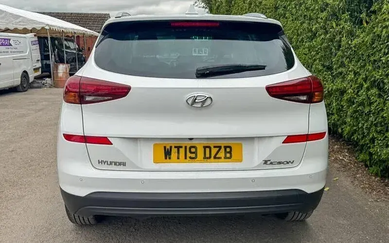 Usado Hyundai Tucson SE 132 HP (97 kW) 2019 SUV