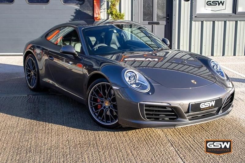 Used Porsche 911 Carrera 370 HP (272 kW) 2017 Coupe