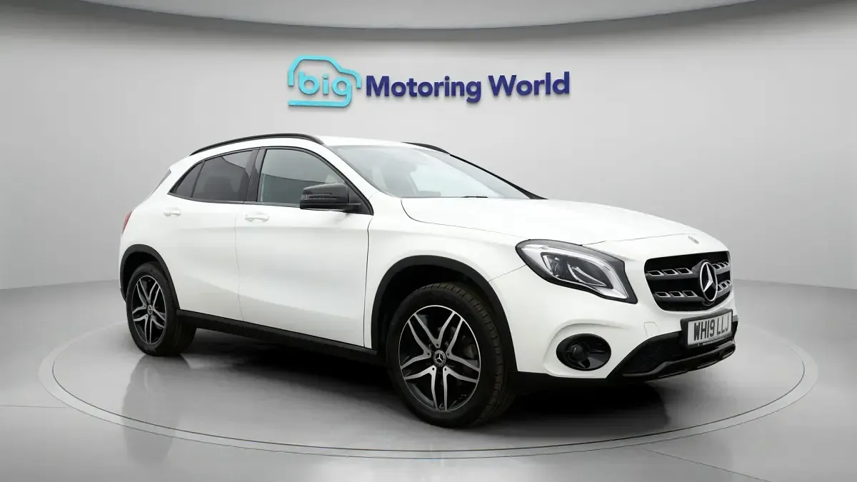 Used Mercedes GLA180 Urban 122 HP (89 kW) 2019 SUV