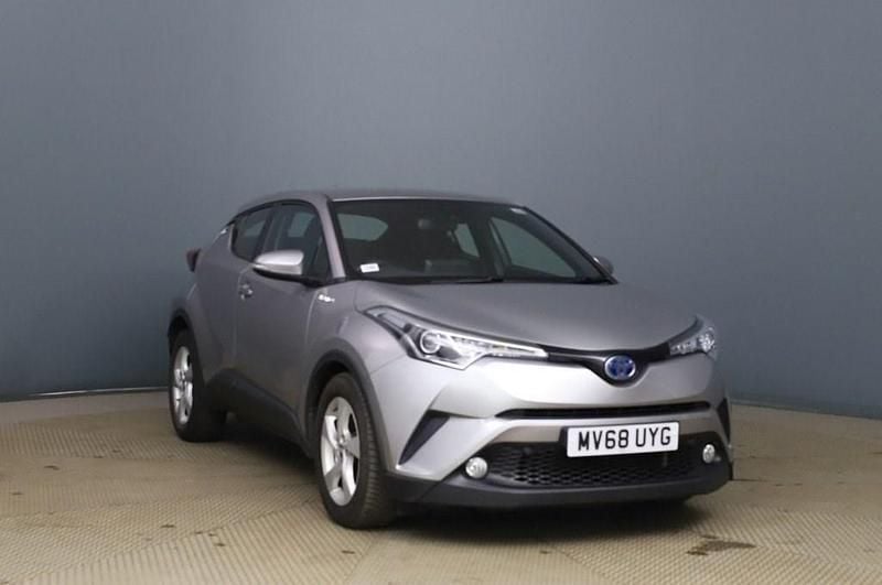 Used Toyota C-HR 122 HP (89 kW) 2018 Silver SUV