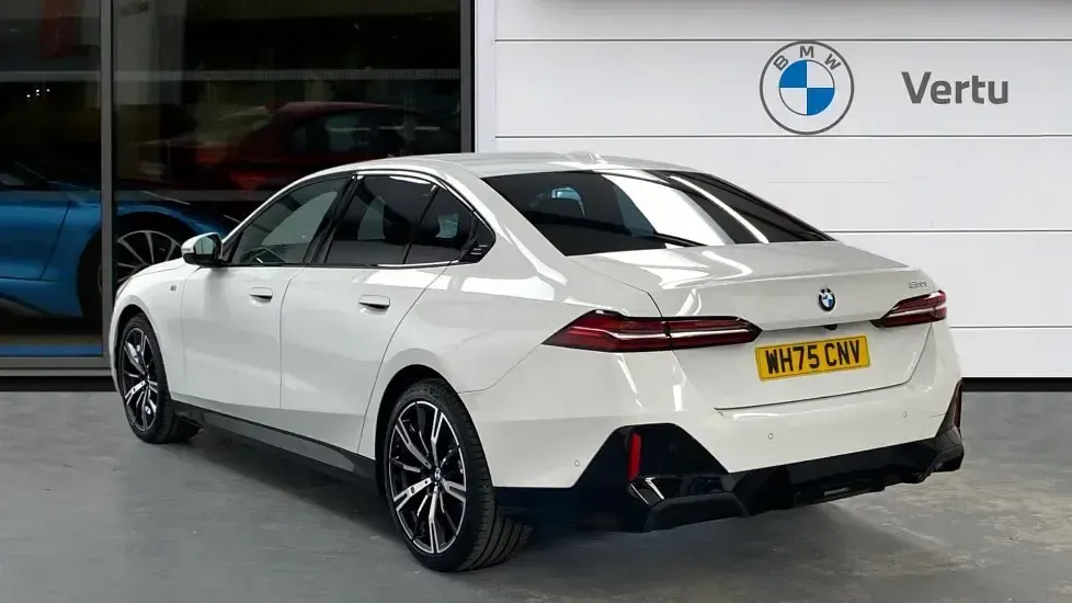 Used BMW 520 M Sport 208 HP (152 kW) 2026 White Sedan