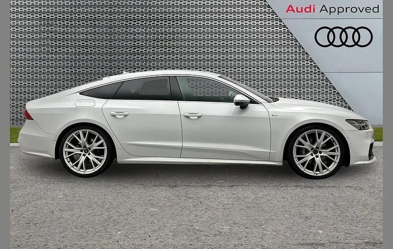 Used Audi A7 S-Line 228 HP (167 kW) 2019 White Hatchback