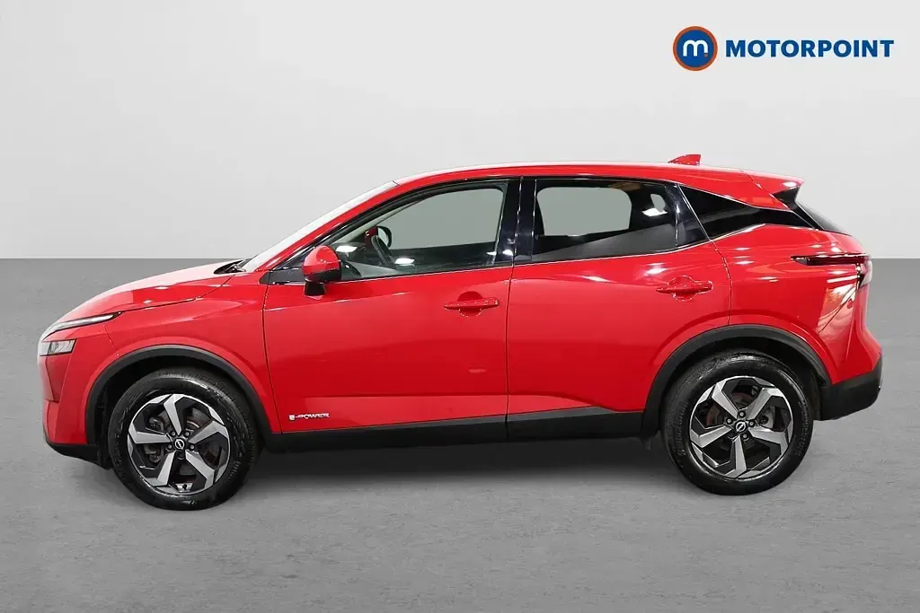 Used Nissan Qashqai N-Connecta 190 HP (139 kW) 2023 Red SUV