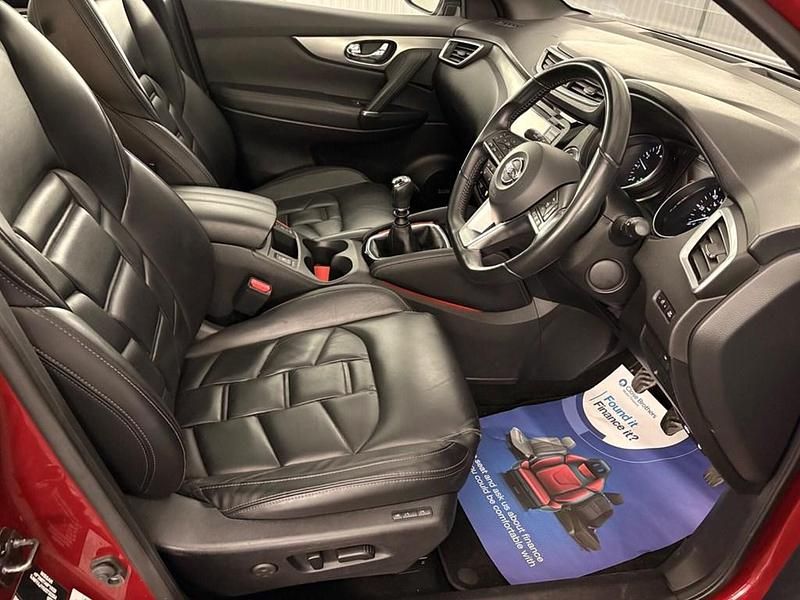 Used Nissan Qashqai S 2020 Red SUV