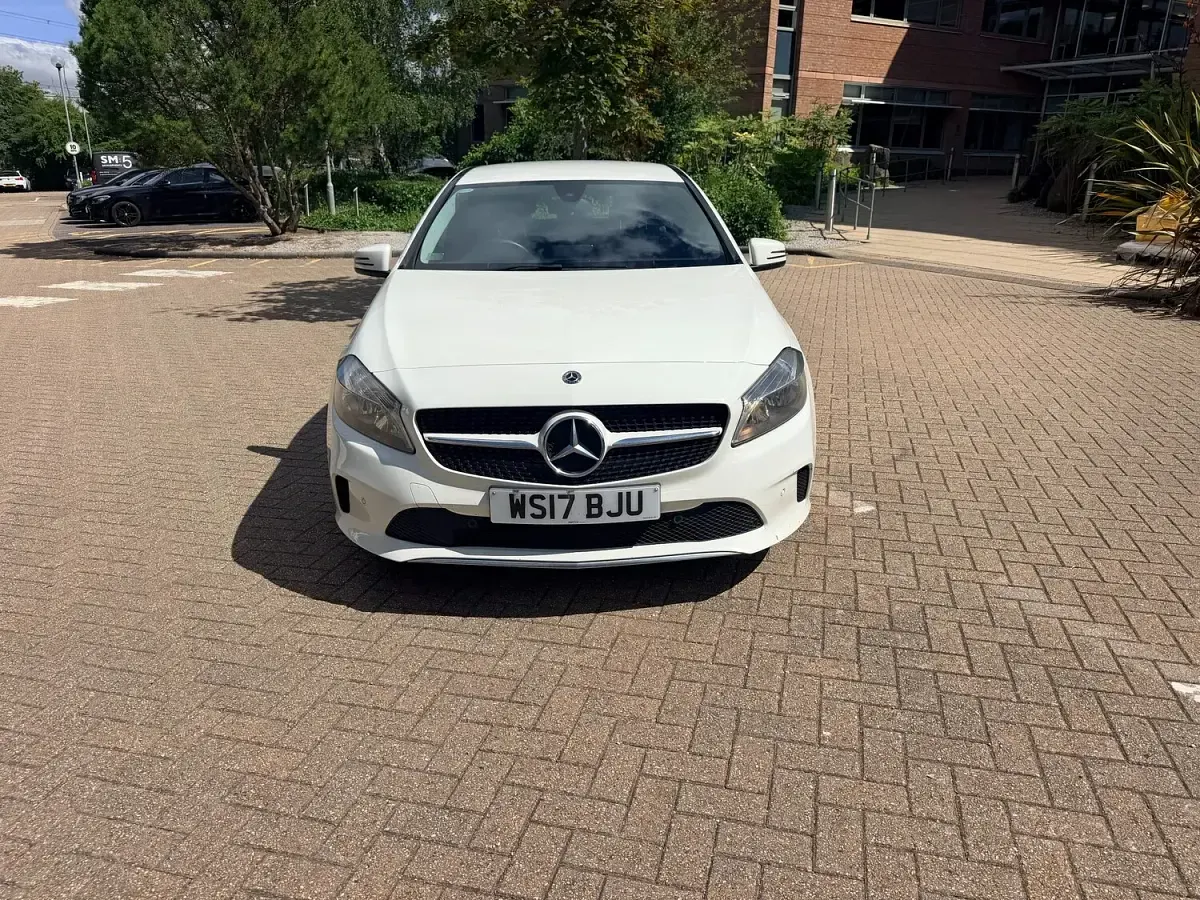 Used Mercedes A180 Executive 2017 White Hatchback