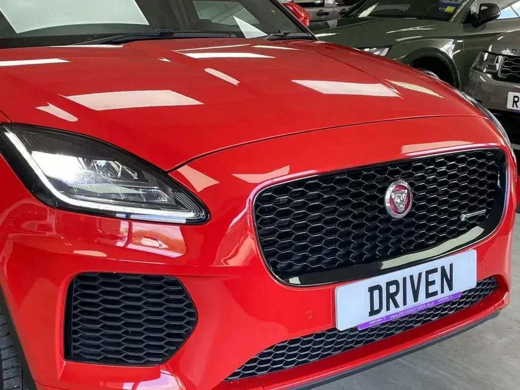 Used Jaguar E-Pace Chequered Flag 180 HP (132 kW) 2020 Red SUV