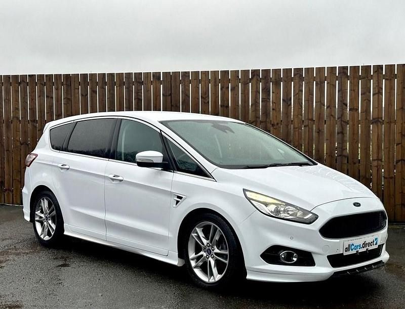 Used Ford S-MAX Sport 210 HP (154 kW) 2017 White MPV