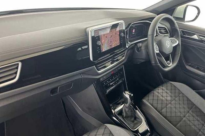 Used VW T-Roc R-line 150 HP (110 kW) 2025 Pure white SUV