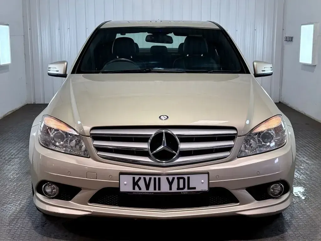 Used Mercedes C220 170 HP (125 kW) 2011 Beige Sedan