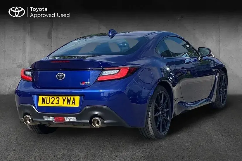 Used Toyota GR86 231 HP (169 kW) 2023 Blue Coupe