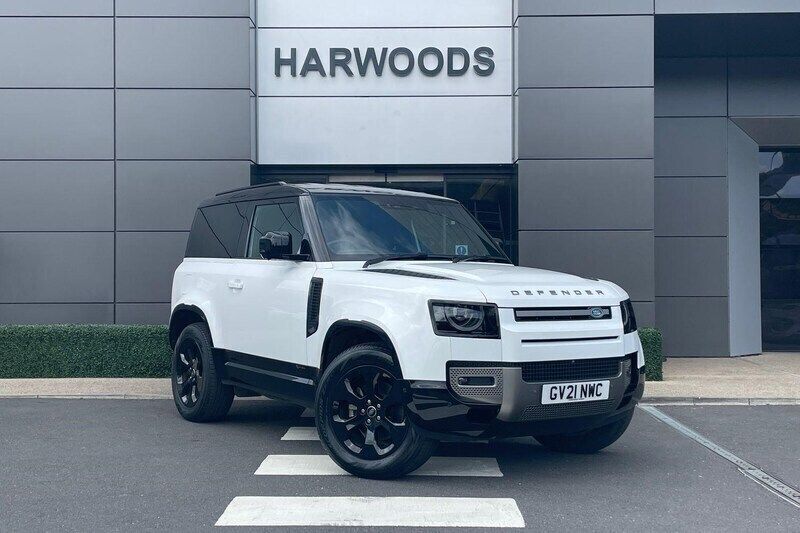 White Used 2021 Land Rover Defender SE Dynamic SUV | £47,550 (Super price) - Image 1/4