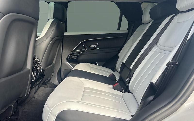 Used Land Rover Range Rover Sport Autobiography 349 HP (256 kW) 2025 SUV