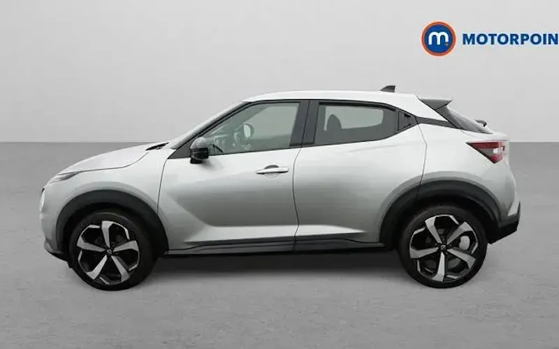 Used Nissan Juke Tekna 114 HP (83 kW) 2023 Silver SUV
