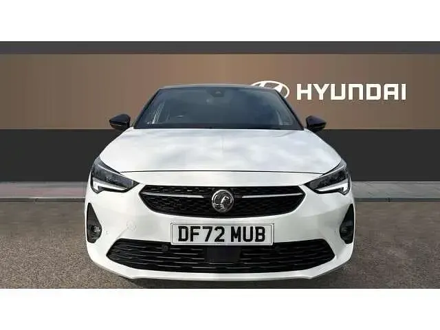 Second-hand Vauxhall Corsa Ultimate 100 CP (73 kW) 2022 Alb Hatchback