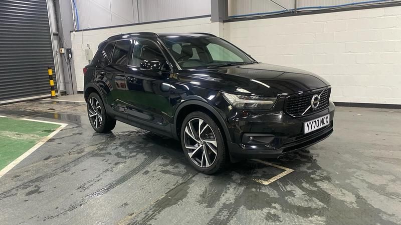 Black Used 2020 Volvo XC40 R-Design Pro SUV | £22,498 (Fair price) - Image 1/4