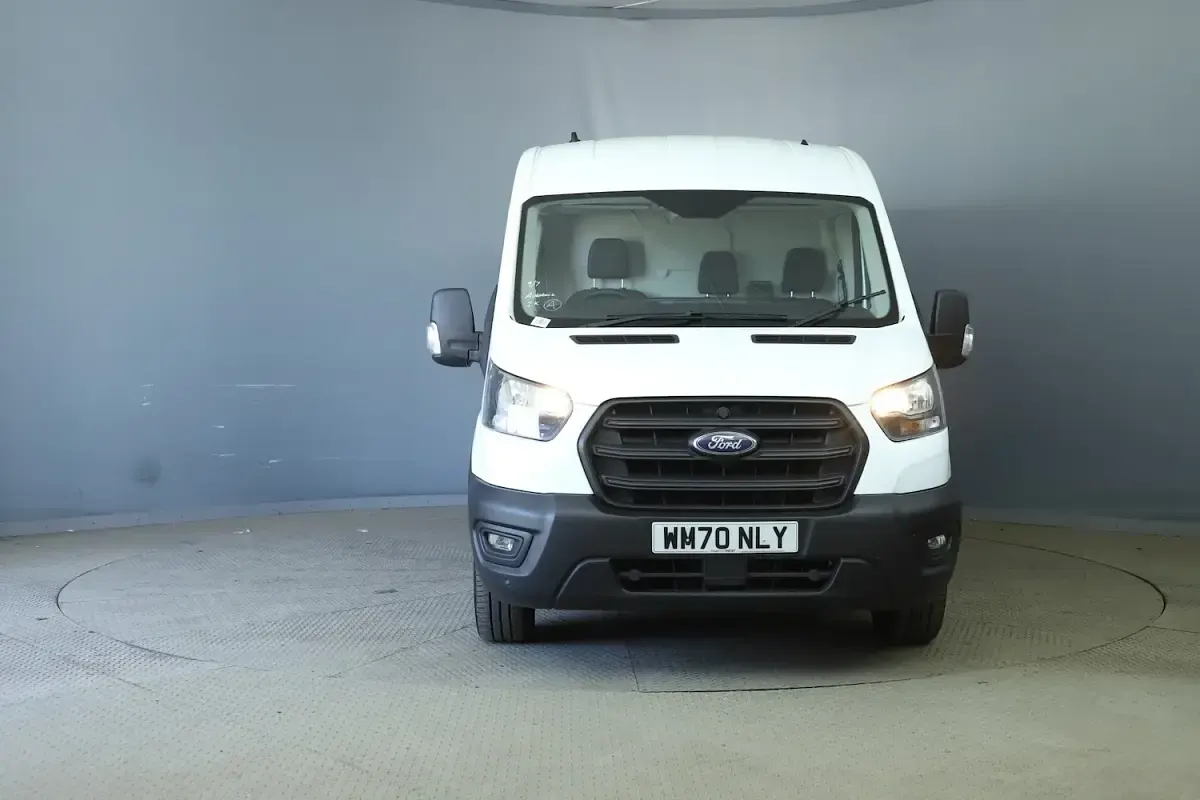Used Ford Transit 130 HP (95 kW) 2021 White Van