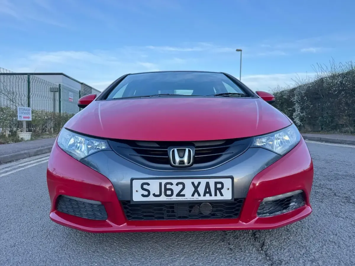 Used Honda Civic SE 150 HP (110 kW) 2012 Red Hatchback