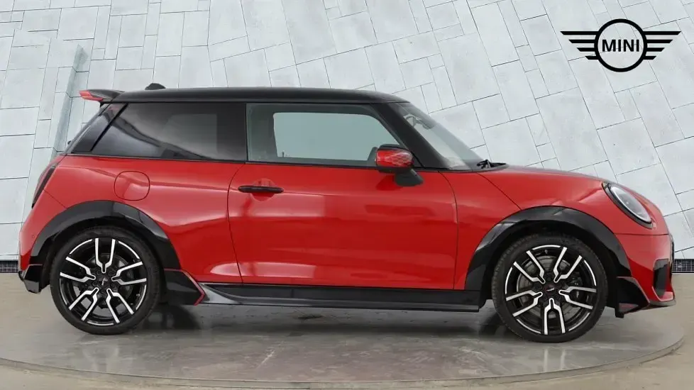 Used Mini Cooper S Hatch 201 HP (147 kW) 2024 Red Hatchback