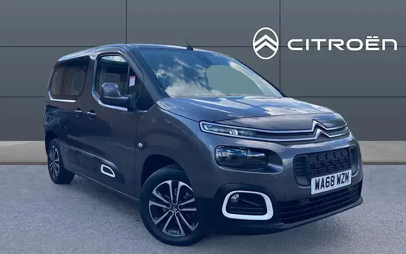 Second-hand Citroën Berlingo Feel 110 CP (80 kW) 2023 Monovolum