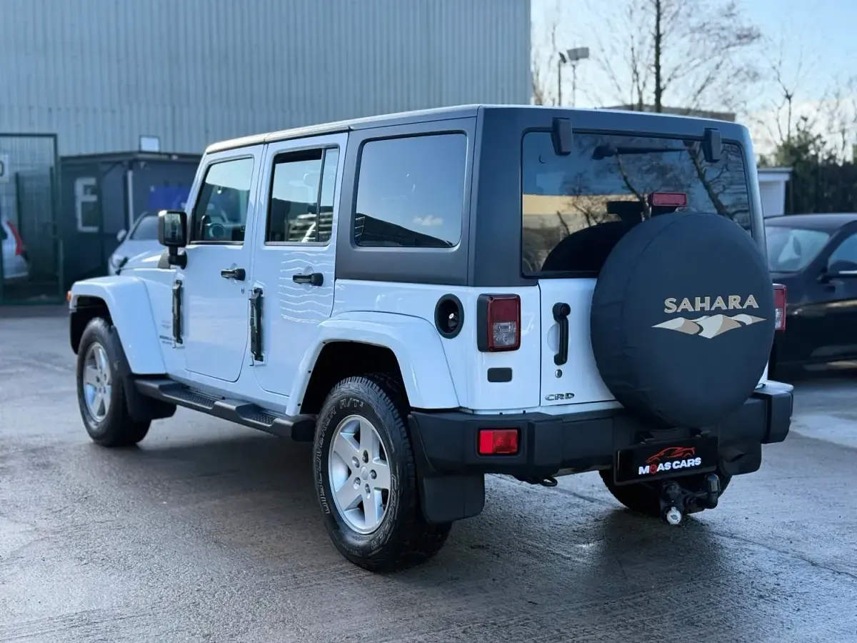 Begagnad Jeep Wrangler Sahara 197 HK (144 kW) 2014 Vit SUV