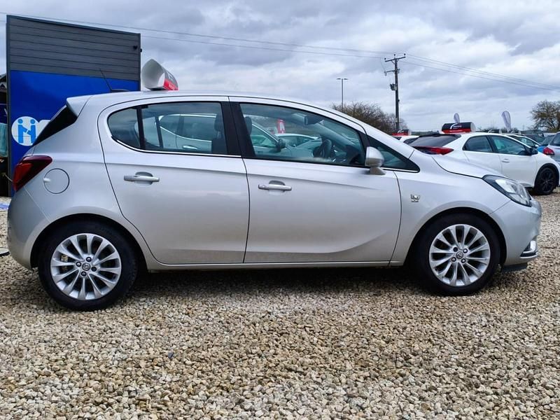 Second-hand Vauxhall Corsa 2015 Argintiu Hatchback