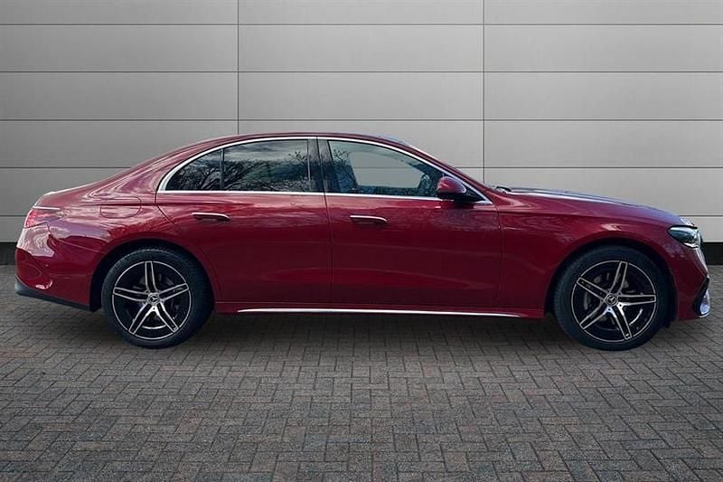 Used Mercedes E300 AMG Line Premium 313 HP (230 kW) 2025 Red Sedan