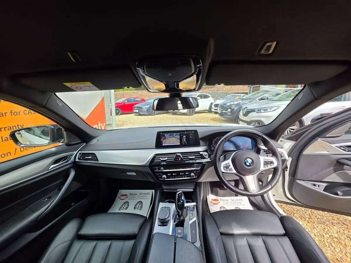Usado BMW 520 M Sport 2020 Blanco Familiar