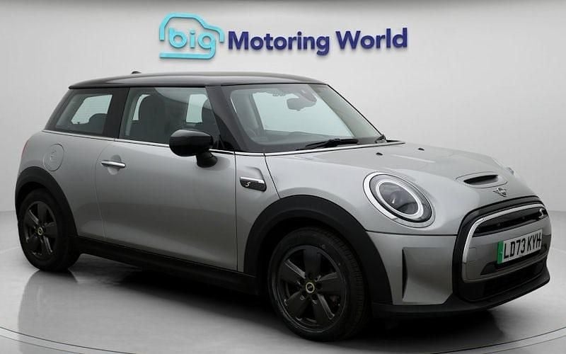 Used 2023 Mini Cooper Level 1 Hatchback | £15,000 (Fair price) - Image 1/4