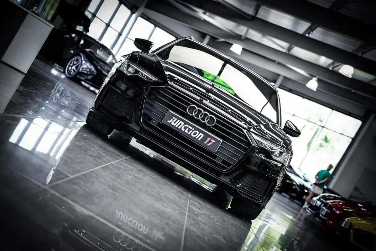 Begagnad Audi A6 Black Edition 204 HK (150 kW) 2021 Svart Kombi