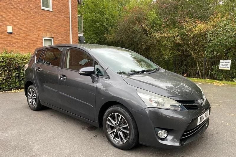 Grey Used 2014 Toyota Verso Multidrive S MPV | £9,995 (Fair price) - Image 1/1