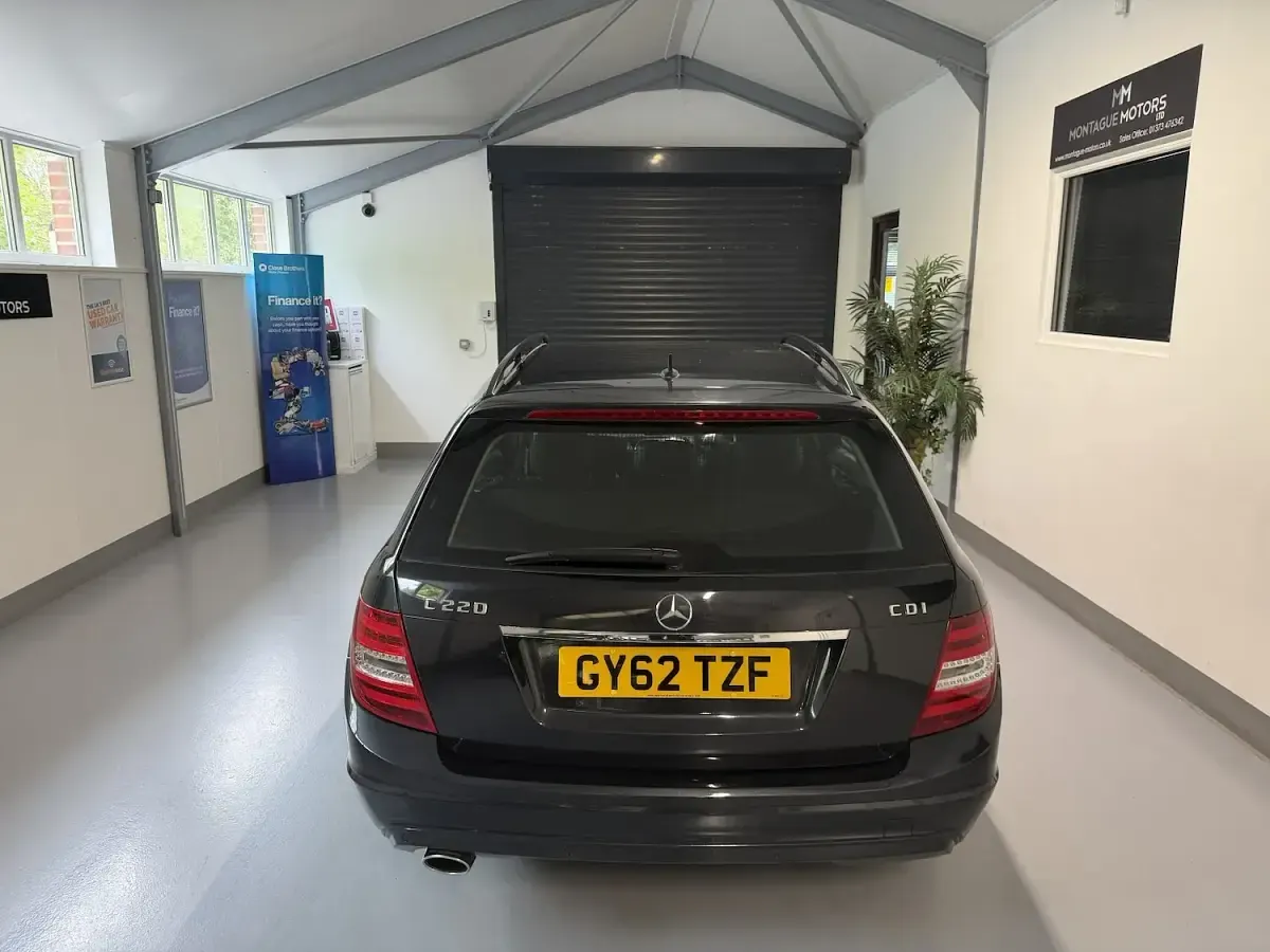 Used Mercedes C220 Executive 2012 Black Estate