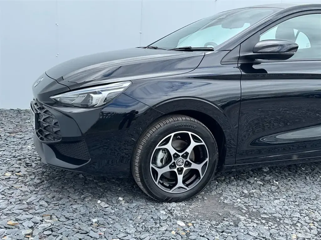 Used MG MG3 SE 194 HP (142 kW) 2025 Black Hatchback