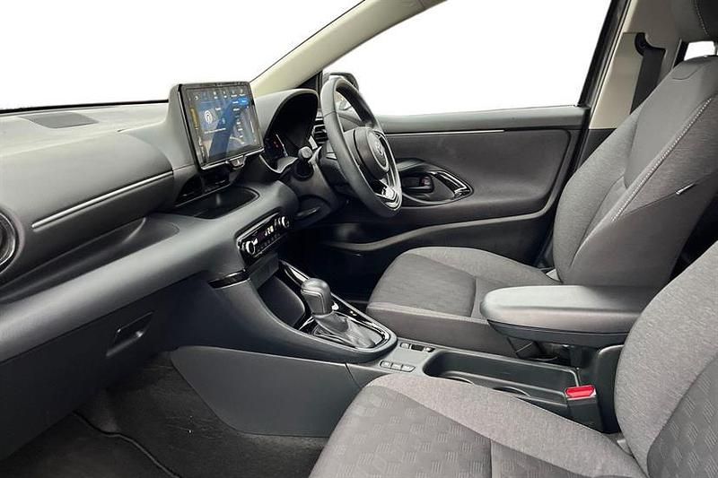 Used Toyota Yaris Hybrid Design 116 HP (85 kW) 2024 Decuma grey Hatchback