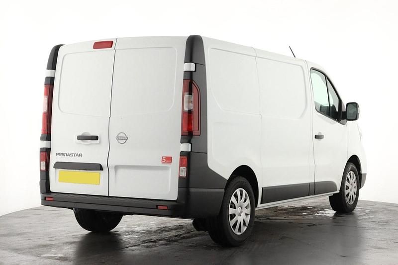 New Nissan Primastar Acenta 110 HP (80 kW) 2025 White MPV