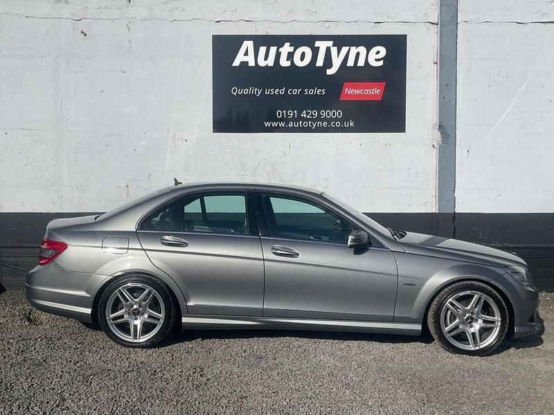 Begagnad Mercedes C220 2009 Silver Sedan