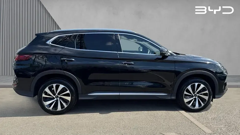 Used BYD Seal U Design 324 HP (238 kW) 2025 Black SUV