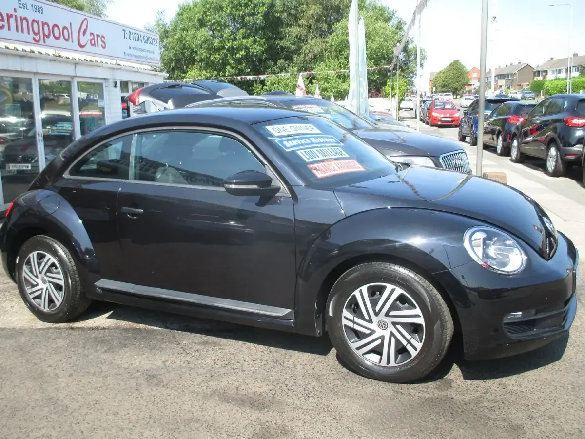Used VW Beetle S 105 HP (77 kW) 2015 Black Hatchback