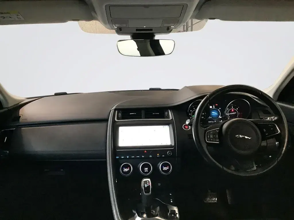 Used Jaguar E-Pace SE 150 HP (110 kW) 2019 White SUV
