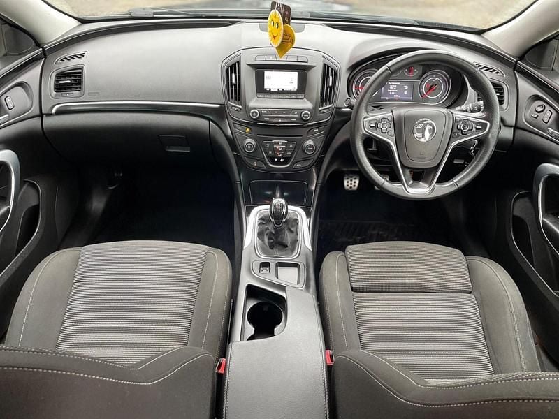 Used Vauxhall Insignia SRi 2015 Black Hatchback