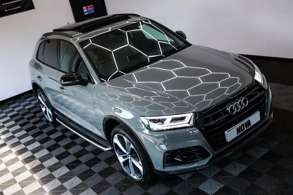 Used Audi Q5 Comfort 190 HP (139 kW) 2020 Grey SUV