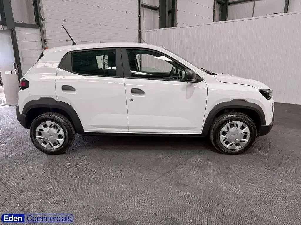 New Dacia Spring Extreme 52 kW (71 HP) 2026 White Hatchback