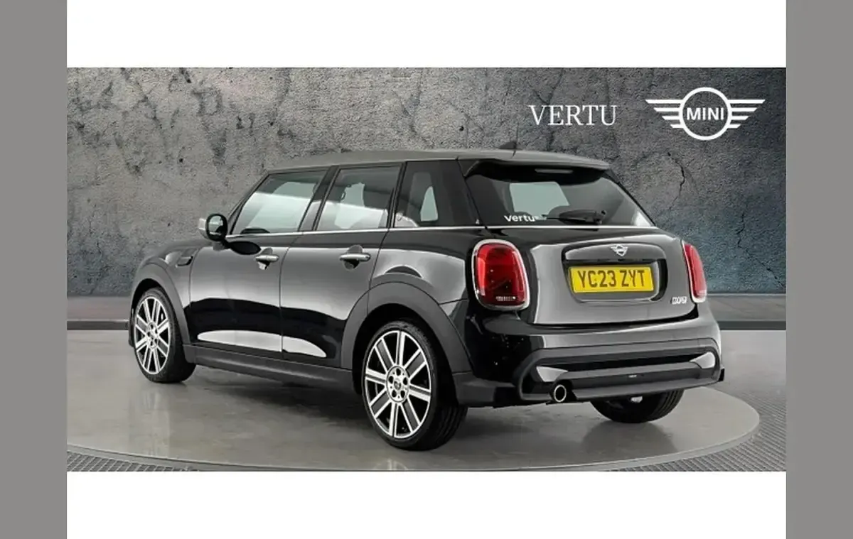 Used Mini Cooper Comfort 136 HP (100 kW) 2023 Black Hatchback