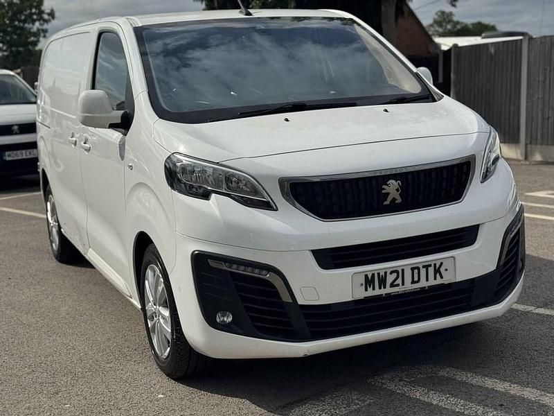 White Used 2021 Peugeot Expert S Van | £10,000 (Fair price) - Image 1/4