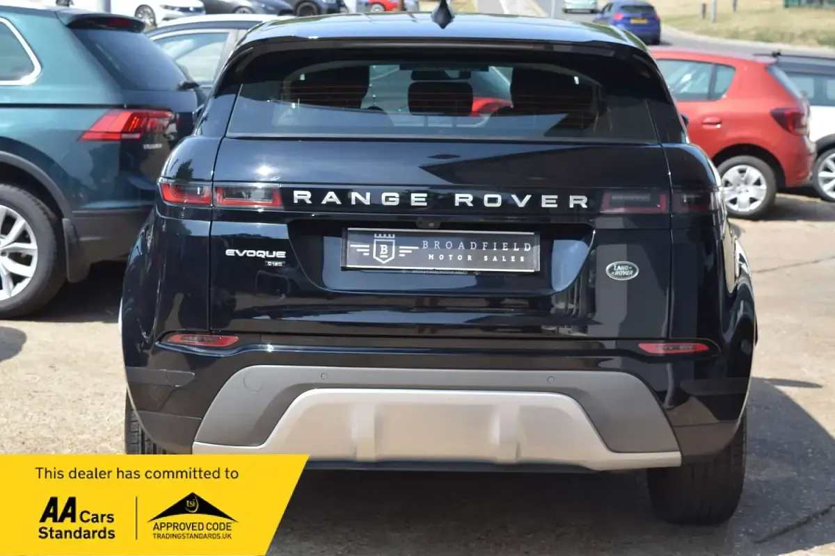 Used Land Rover Range Rover evoque 152 HP (111 kW) 2019 Black SUV