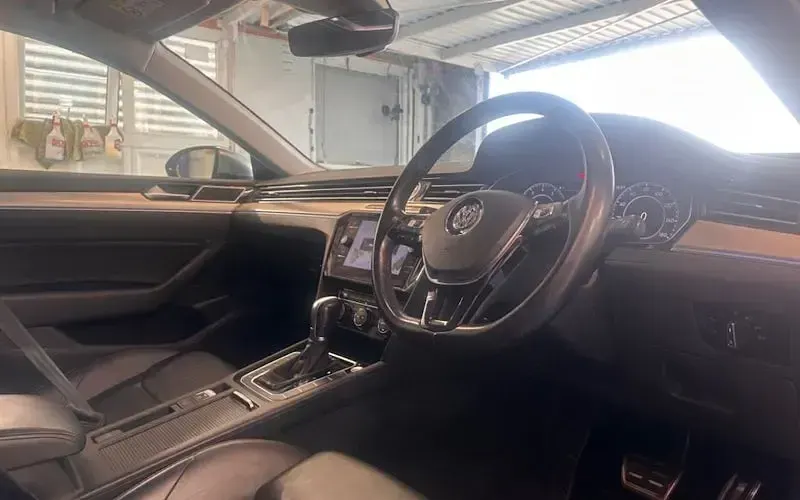 Used VW Arteon Elegance 150 HP (110 kW) 2018 Silver Hatchback