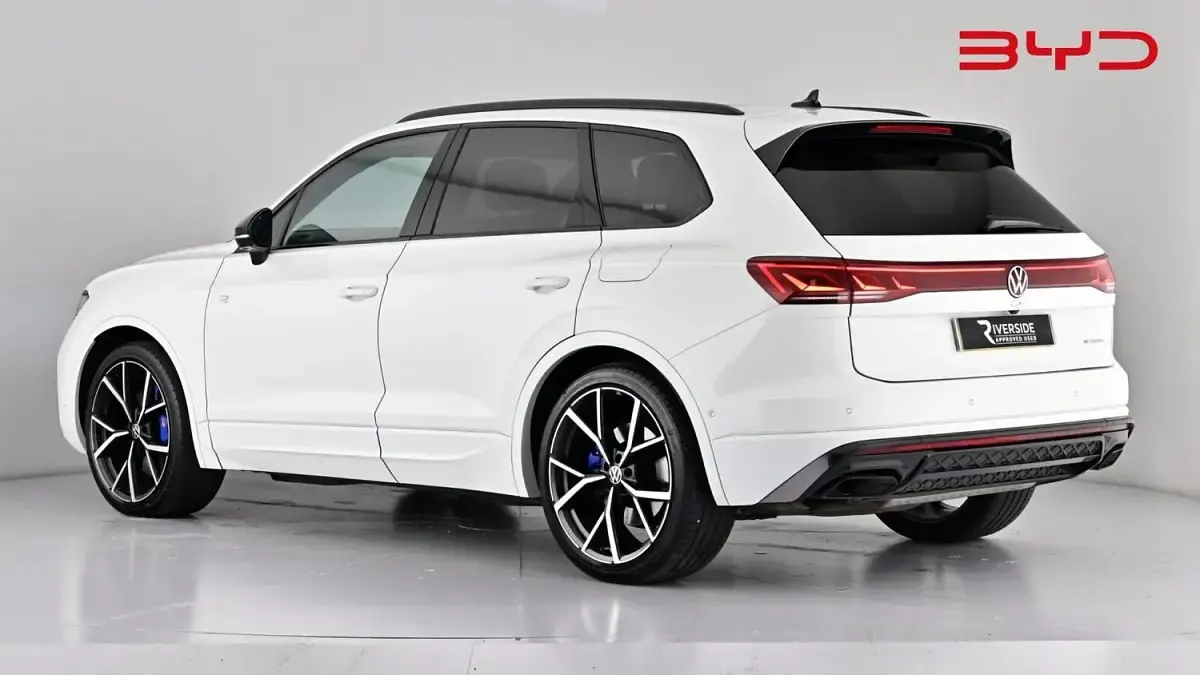 Used VW Touareg R 462 HP (339 kW) 2024 Pure white SUV