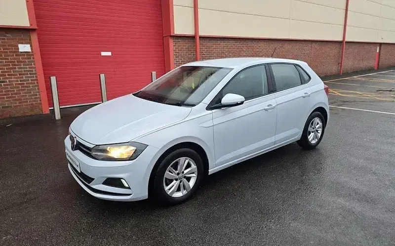 Used VW Polo SE 80 HP (58 kW) 2020 Silver Hatchback