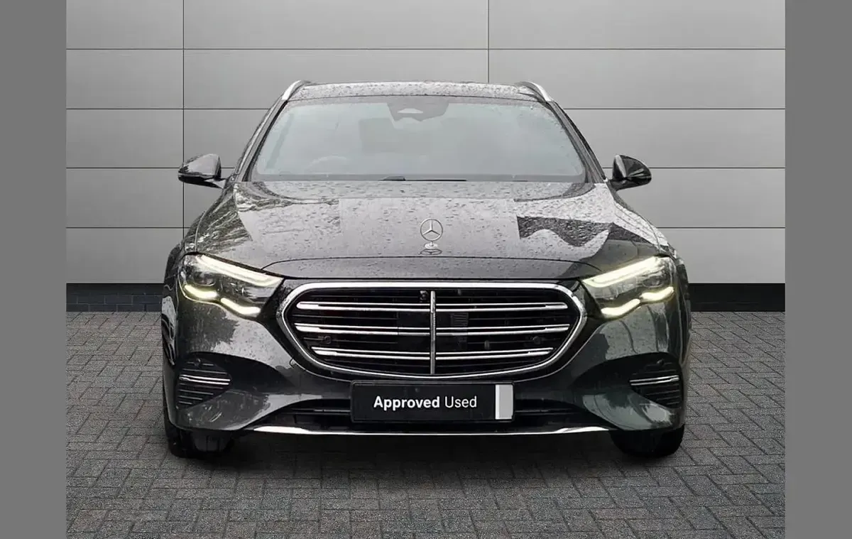 Used Mercedes E220 Premium 194 HP (142 kW) 2026 Black Estate