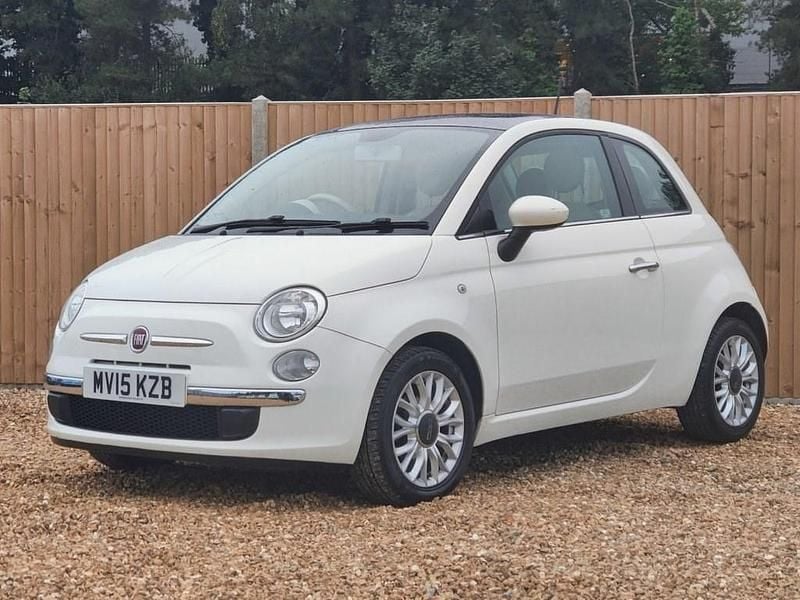 White Used 2015 Fiat 500 Lounge Hatchback | £5,300 (Good price) - Image 1/4