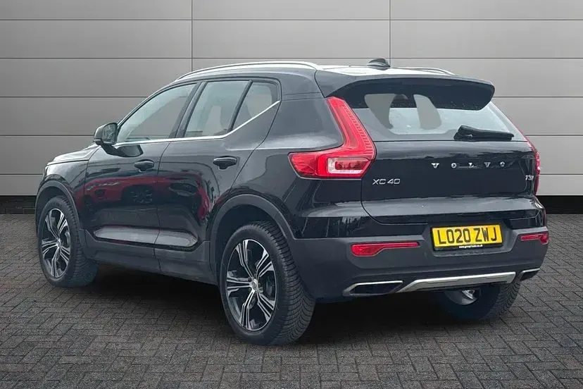 Used Volvo XC40 Inscription 163 HP (119 kW) 2020 Black SUV